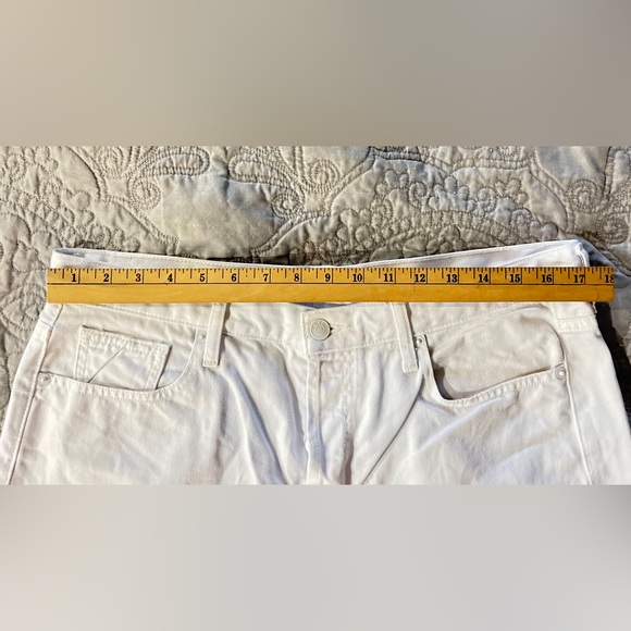 NWOT 7 For All Mankind Monroe Shorts White Denim Cutoff Button Fly Size 31 - Picture 12 of 14